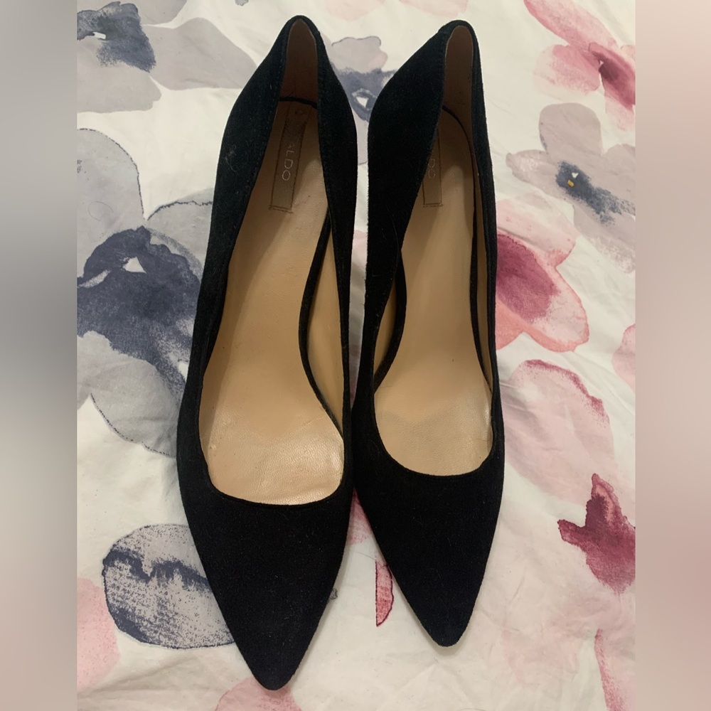 Aldo,Elegant,Black heels,Womens size 11,suede,sexy,classic,formal,wedding